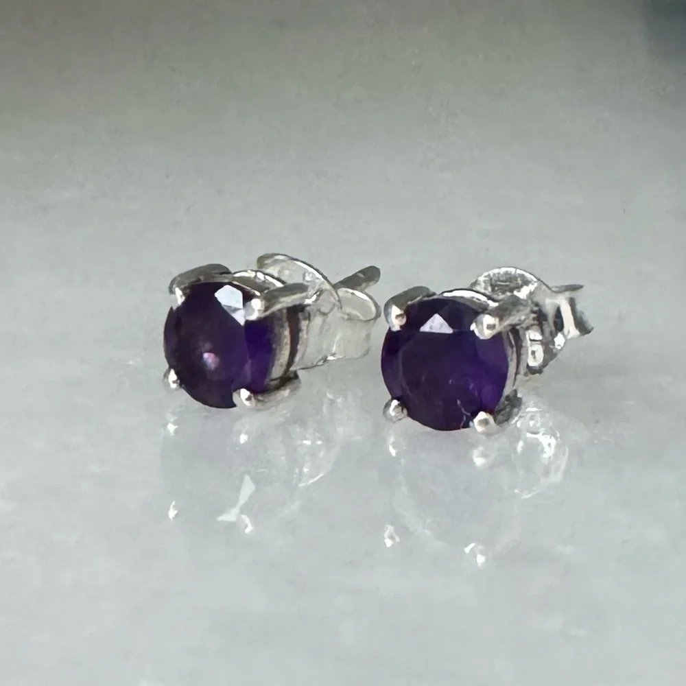 NWOT Tuckernuck Elliston Earrings, Amethyst, Sterling Silver